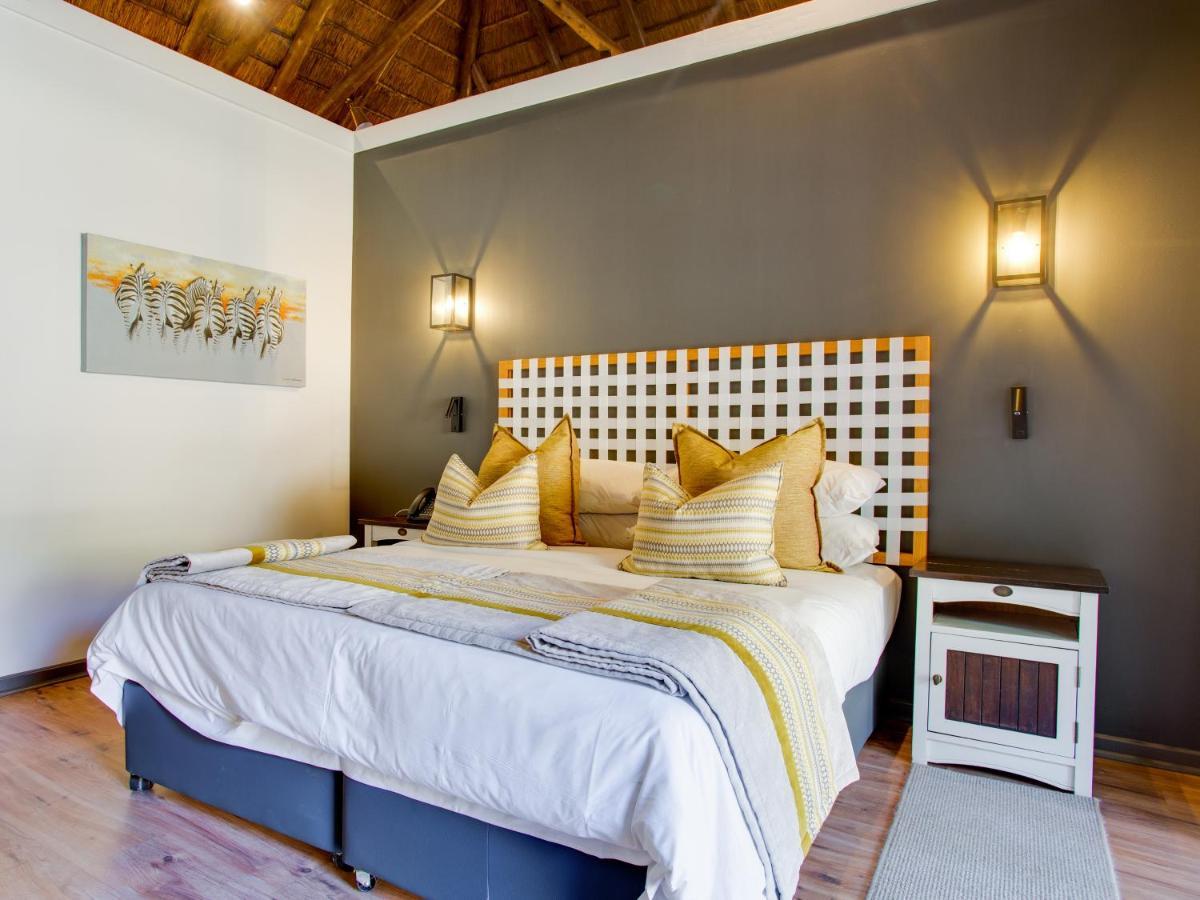 Lodge Ivory Tree Game Pilanesberg